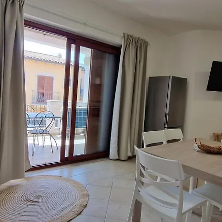 Appartamento Centrale! Comodo A Con Parking! *